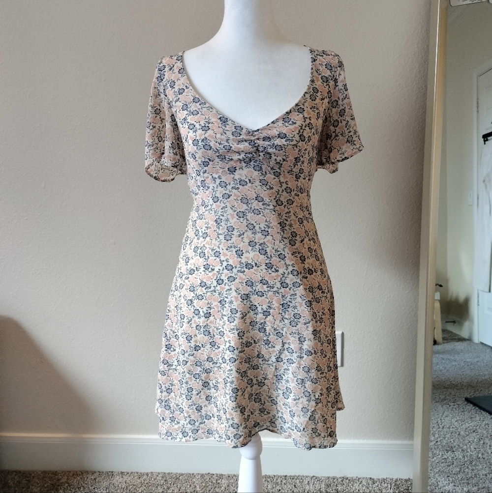 Floral Print Urban Outfitters Flowing Spring Women's Dress